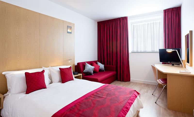 Holiday Inn London Luton Airport By Ihg Oda fotoğraf