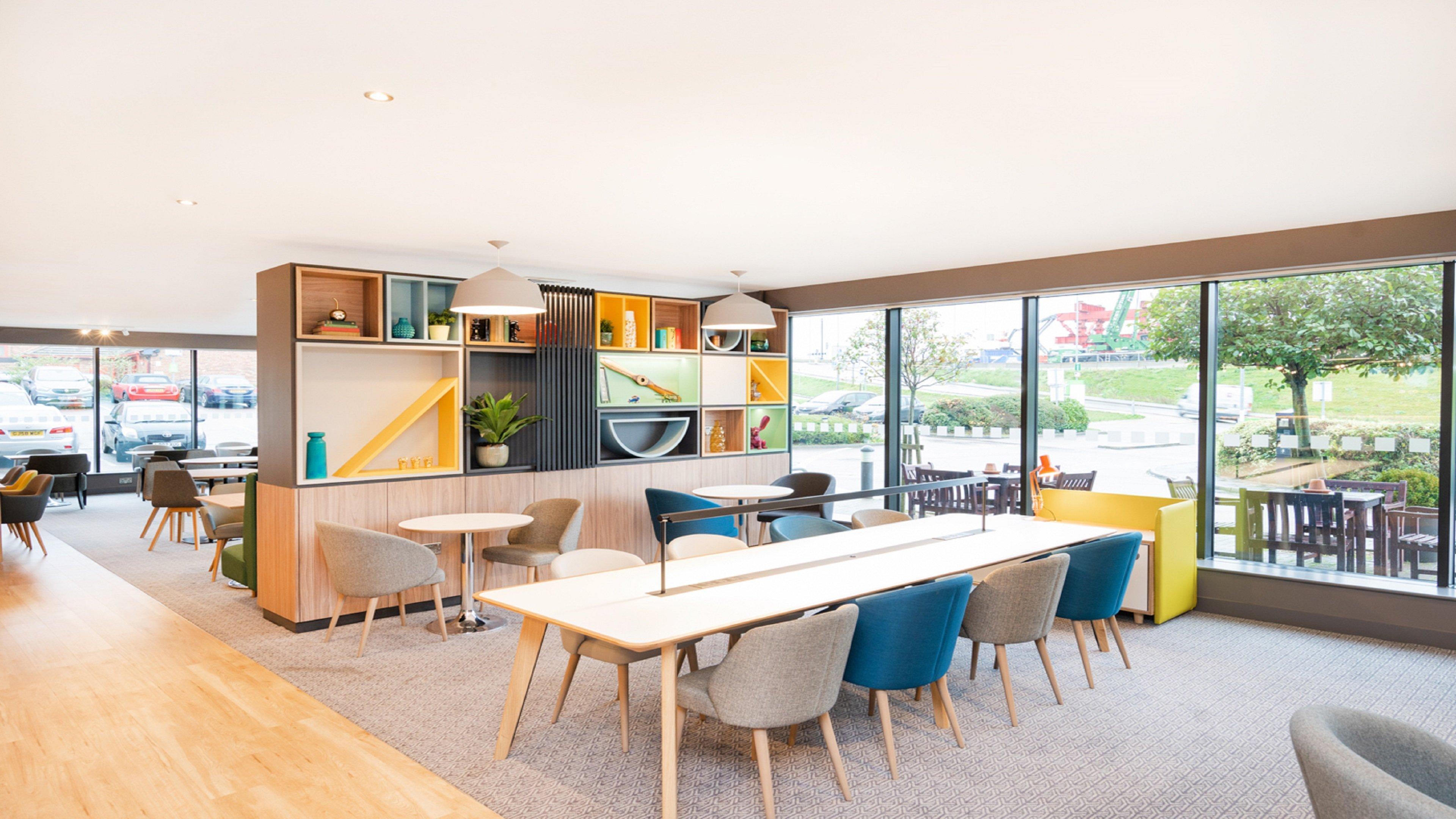 Holiday Inn London Luton Airport By Ihg Dış mekan fotoğraf