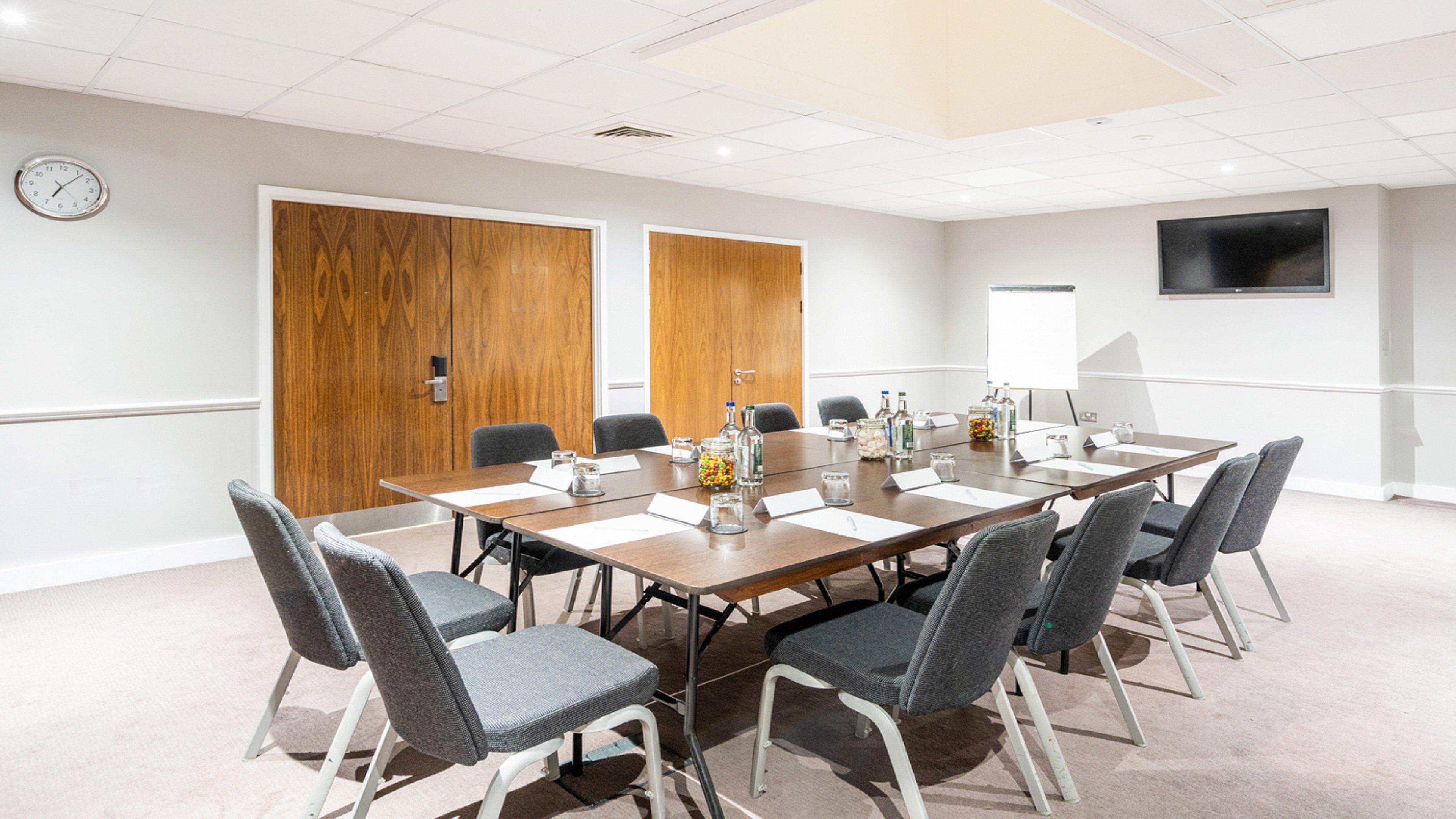 Holiday Inn London Luton Airport By Ihg Dış mekan fotoğraf