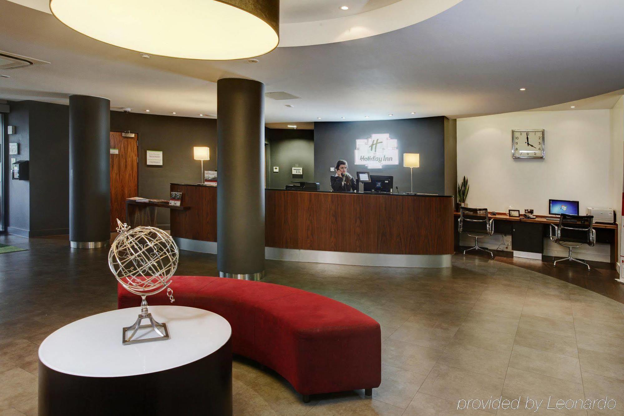 Holiday Inn London Luton Airport By Ihg Dış mekan fotoğraf