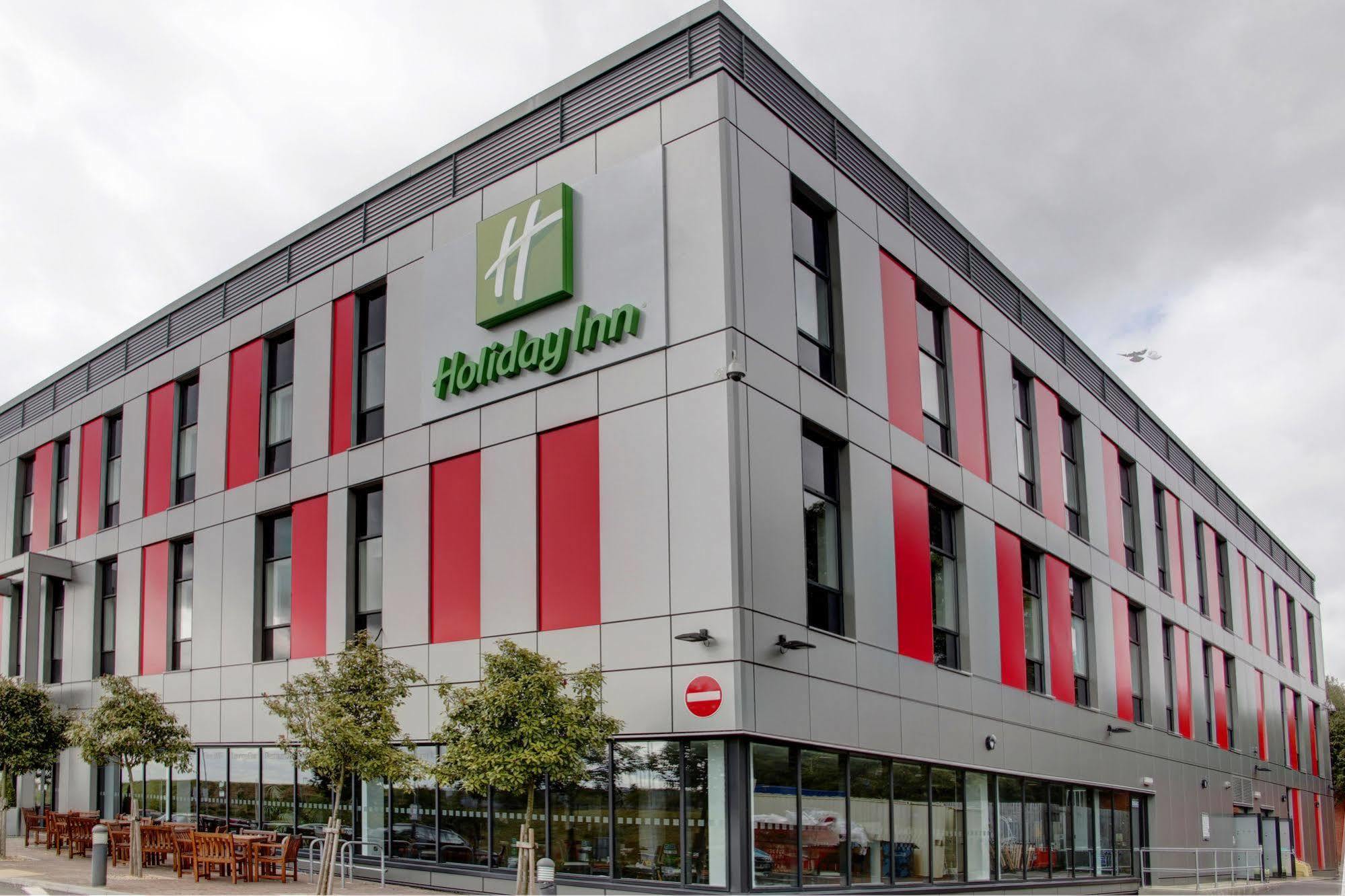 Holiday Inn London Luton Airport By Ihg Dış mekan fotoğraf